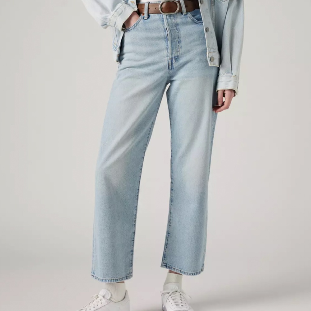 Levi's Women's Ribcage Straight Ankle Jeans - Picture 6 of 14